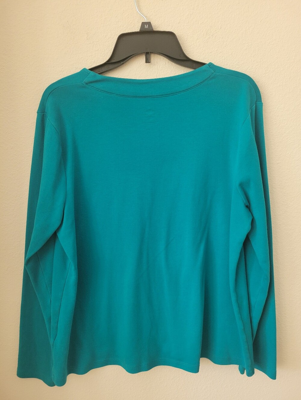 ISAAC MIZRAHI LIVE™ ESSENTIALS V-Neck LS Cotton Tee/Top, L, Teal, EUC - Picture 6 of 12